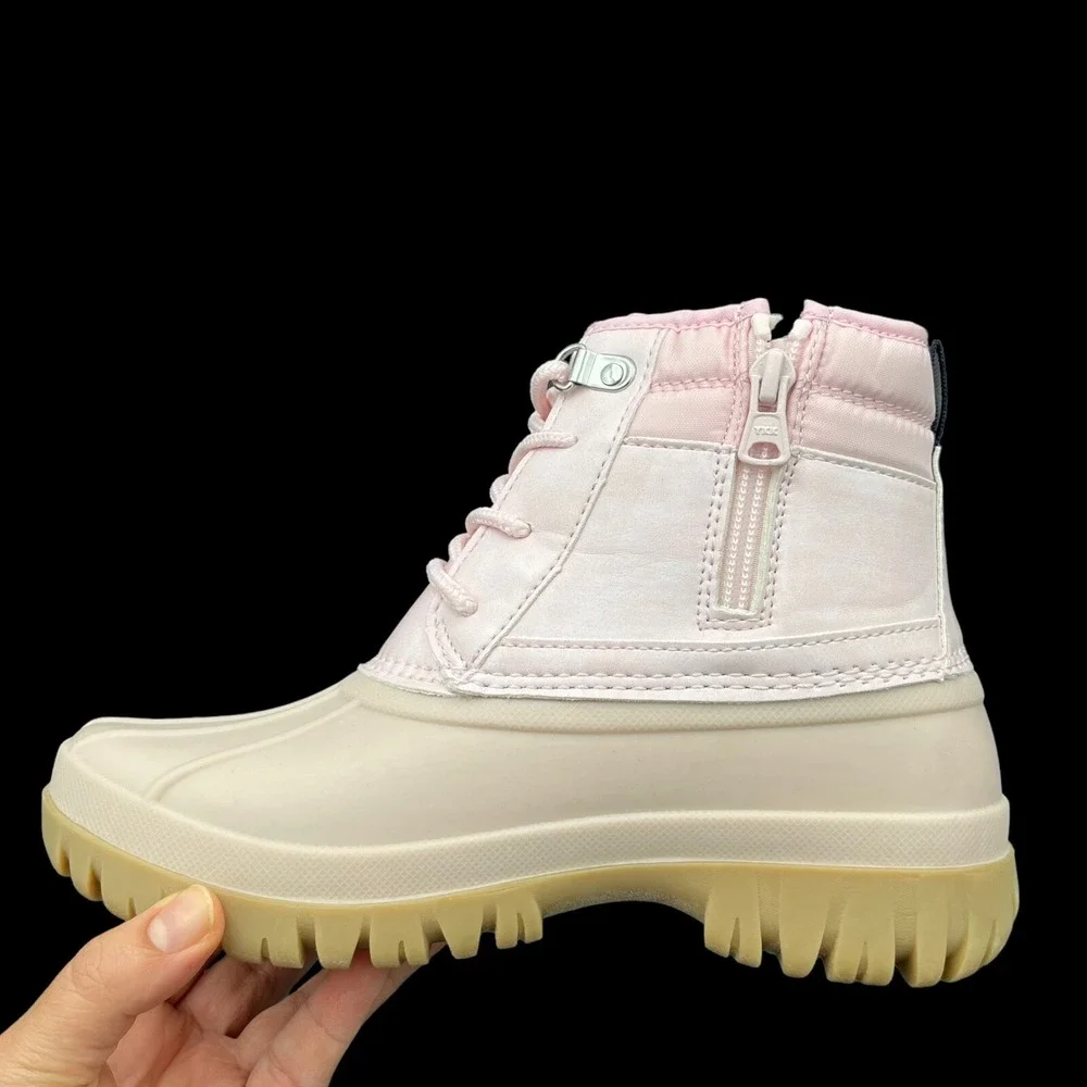 Tommy Hilfiger Youth Girls Winter Duck Boot‎ Size 5 Light Pink Lined Cozy &Warm